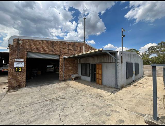 670M² WAREHOUSE FOR SALE IN DAGGAFONTEIN